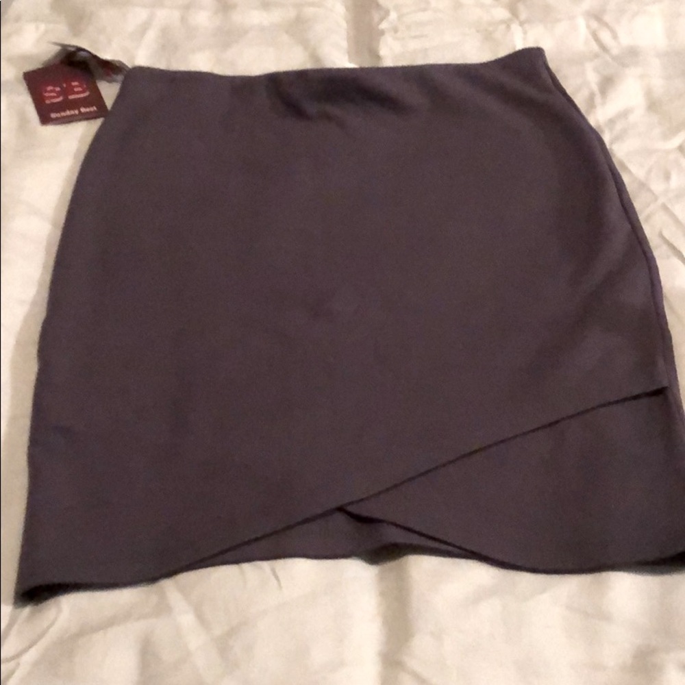 Aritzia Mini skirt- primrose